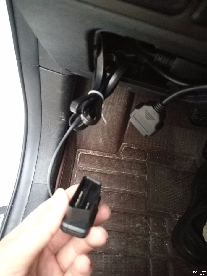 帝豪gs加装专用obd设备行车安全数据全了解!