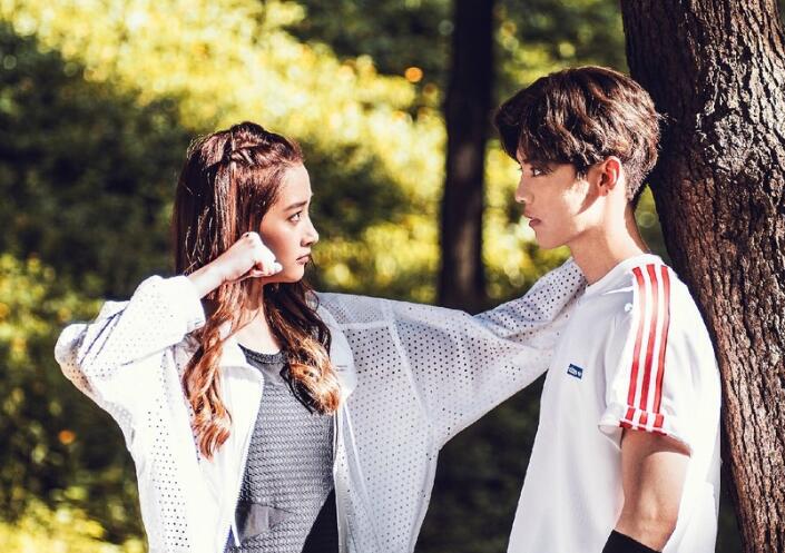 关晓彤拍婚纱照曝光 鹿晗曾说2018结婚新娘会