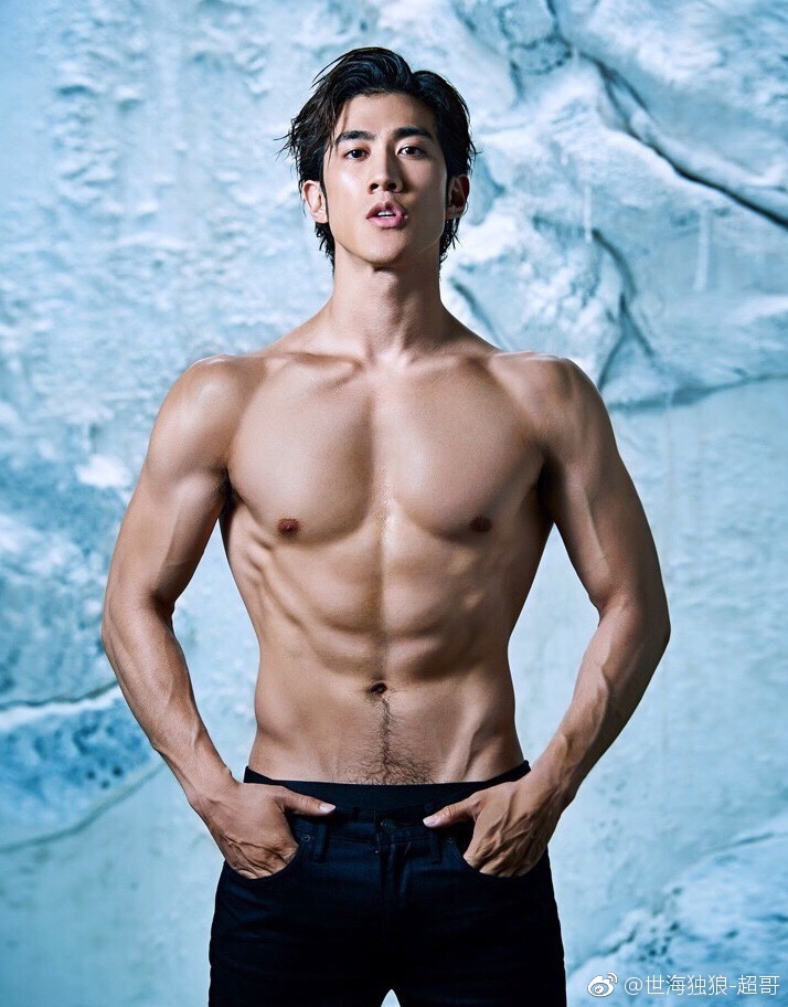 细数娱乐圈肌肉男明星,亮瞎你的眼