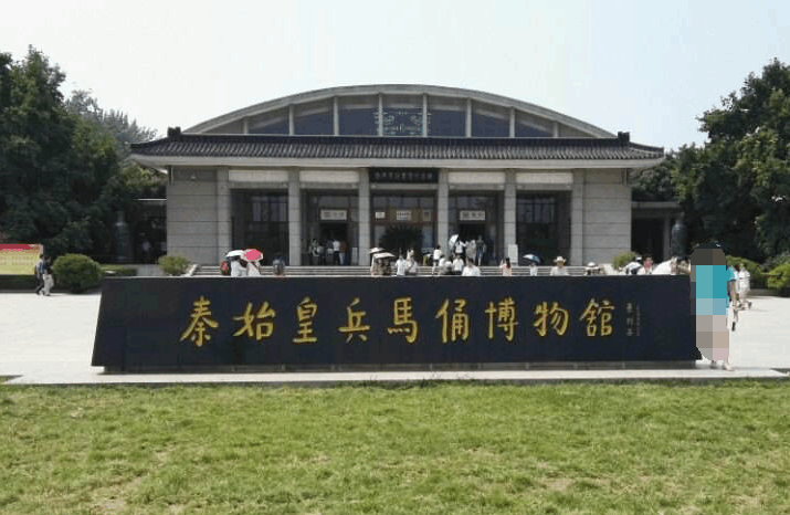 秦始皇陵那么大, 是否有存在活人俑的可能性?