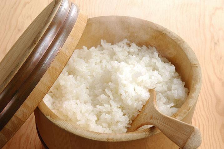 面条,主食,馒头,想v面条米饭究竟该吃啥?蓝慕沙塑身衣怎么样图片