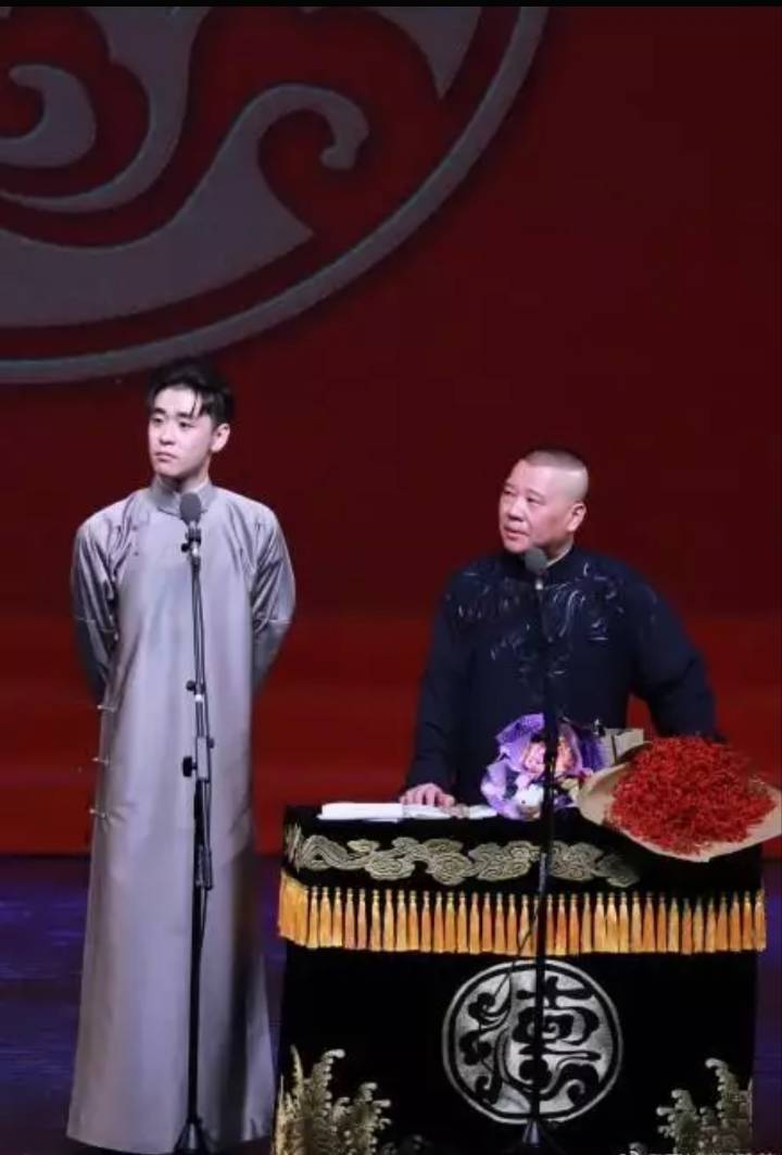 2017年德云社封箱,张云雷为什么比岳云鹏还受