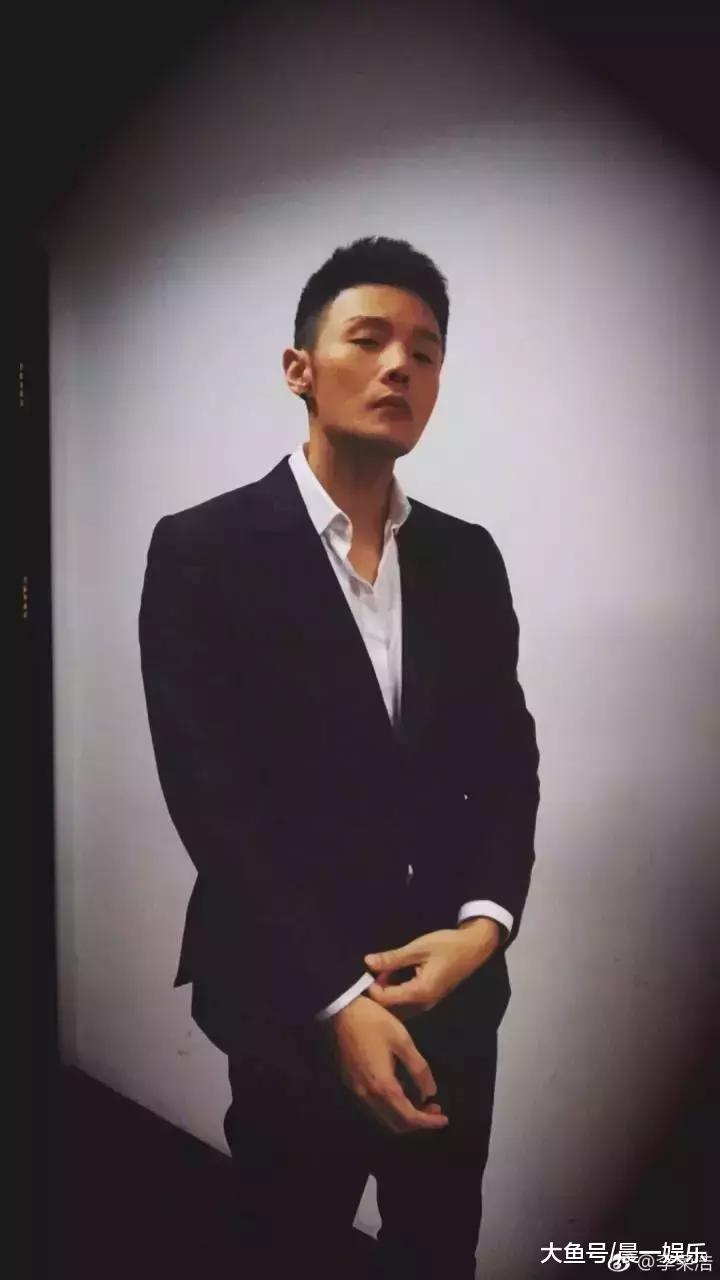 来自谢广坤三年后的问候, 李荣浩曾微博吐槽他烦, 现在真的紧张了