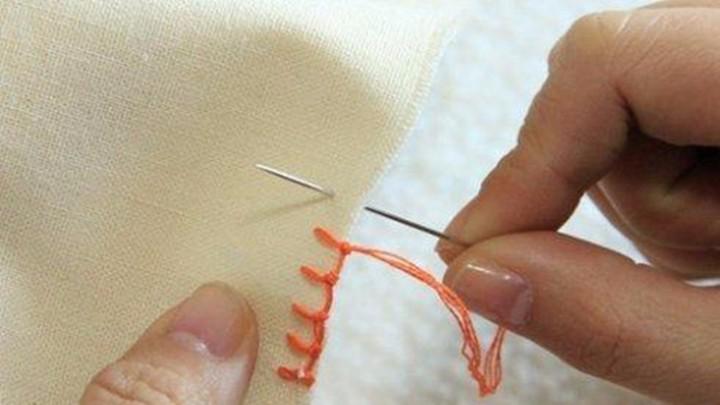 最近非常火的手缝锁边针法,既简单又牢固,跟机器缝的一样