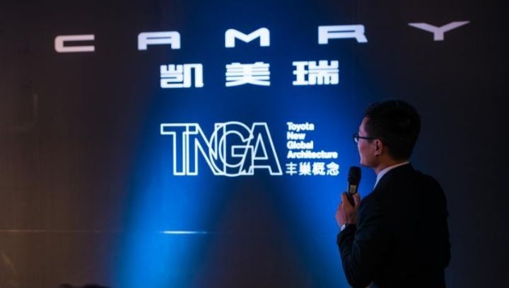 第八代凯美瑞,与其说是换代,不如说是涅槃!