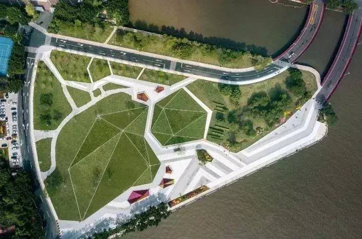 是最具有广州现代风情的宝地   最近新落成的二沙岛艺术公园   是