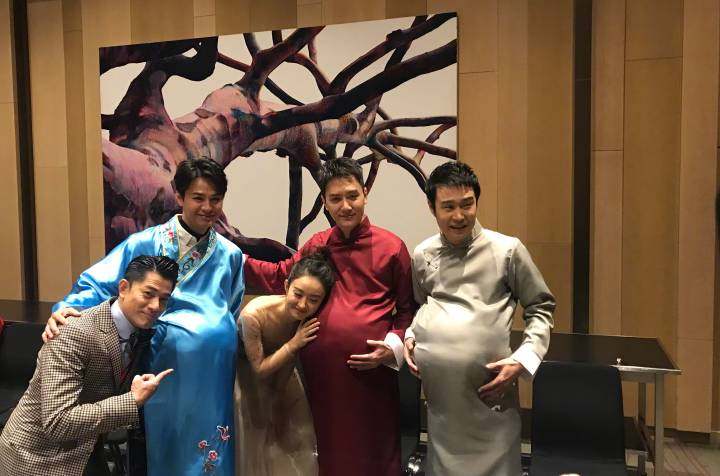 赵丽颖《西游记女儿国》路演,裸色纱裙能穿出