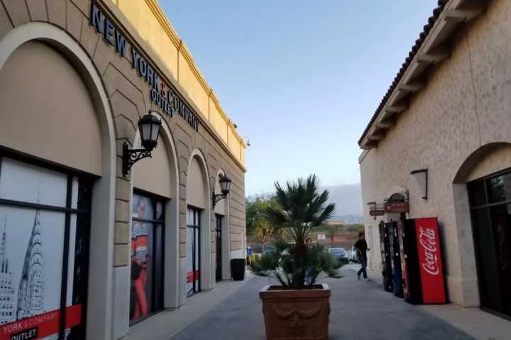 在国外住酒店怎么订比较实惠?