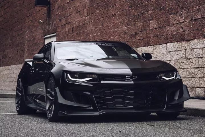 看比野马还帅的黑武士肌肉车,这是目前最霸气的科迈罗改装案例!