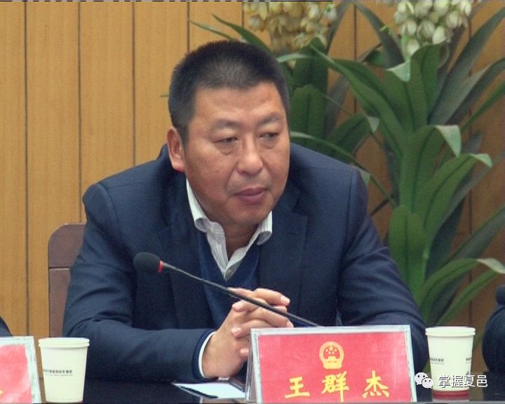 我县召开知识分子,客商代表暨社会各界知名人士迎新春座谈会