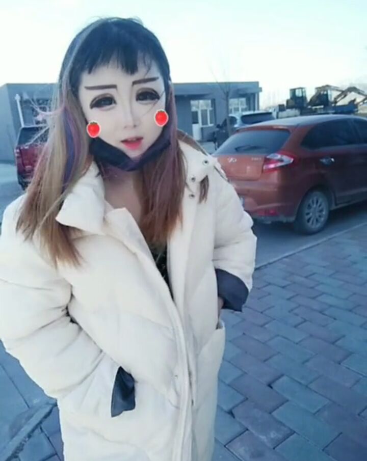 感受下快手社会网红妆,看了不做噩梦算我输!