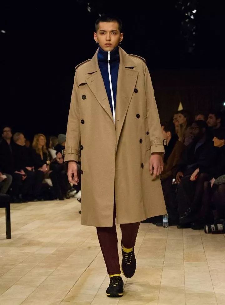 burberry x 吴亦凡:咳咳,你的"设计师kris"已上线