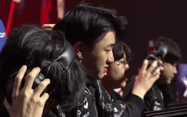 LOL: 冷少终于体会到马哥的心情了, 孤独恰瑞的