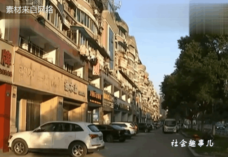 购房合同都签好了, 可房东迟迟不过户 房东: 谁