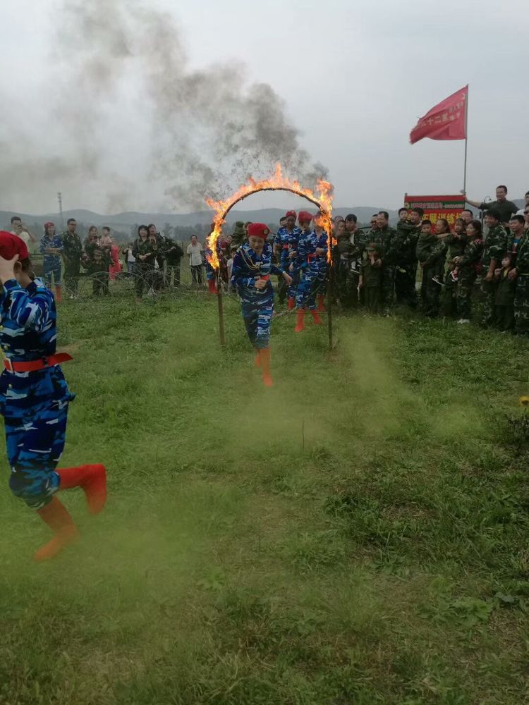 企业进行军事化拓展训练的目的和意义 南充青