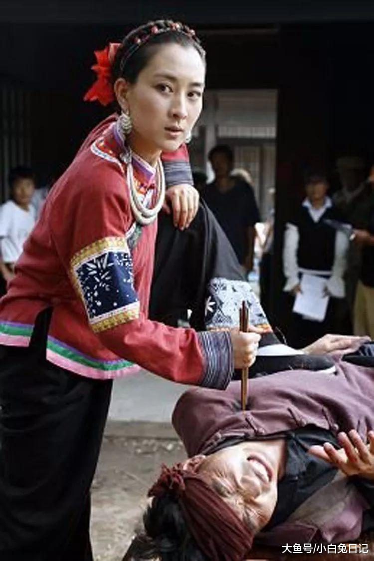 新中国第一女匪首传奇: 靠美貌自保, 靠男人行凶, 最后获最高特赦