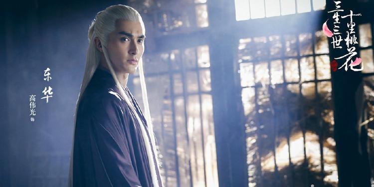 他妄想追求迪丽热巴,险被杨幂开除,白长一张混