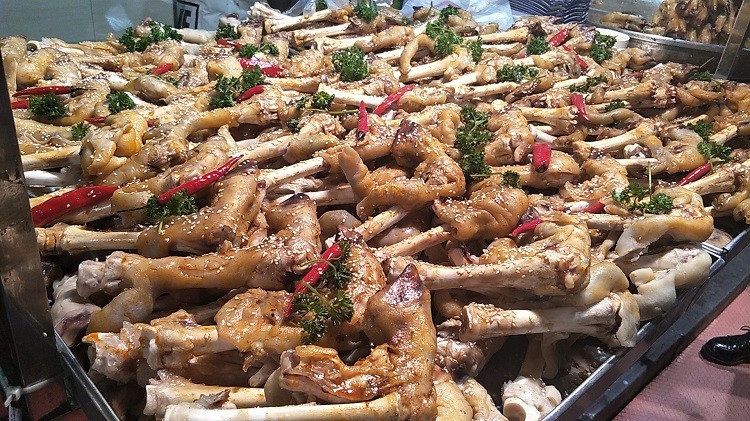 西安麻辣羊蹄:独特的麻辣口感,一只羊蹄从古城走向全国_新浪看点