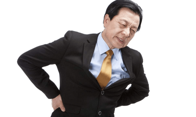 咳嗽、打喷嚏, 导致腰疼加重, 警惕腰间盘突出