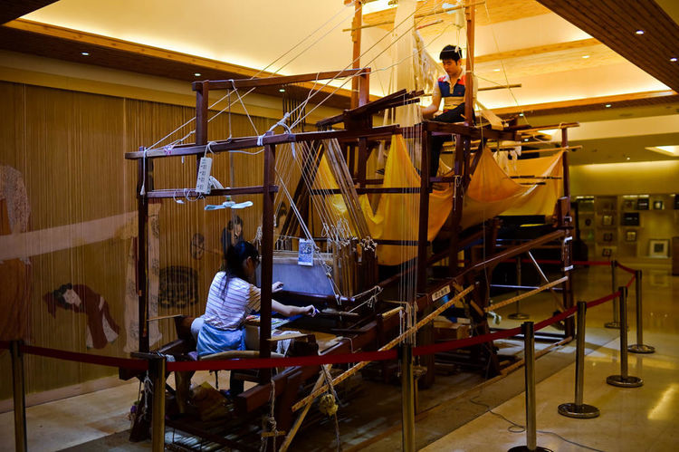 史上最贵一床被子,生人不盖,一般盖尸,盗墓者不