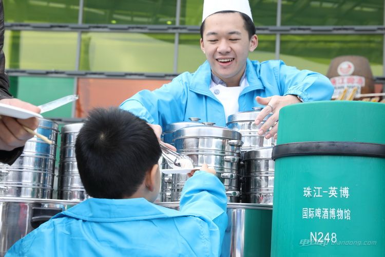 踏寒巡游 《电动未来·擎动中国行》之律动羊城