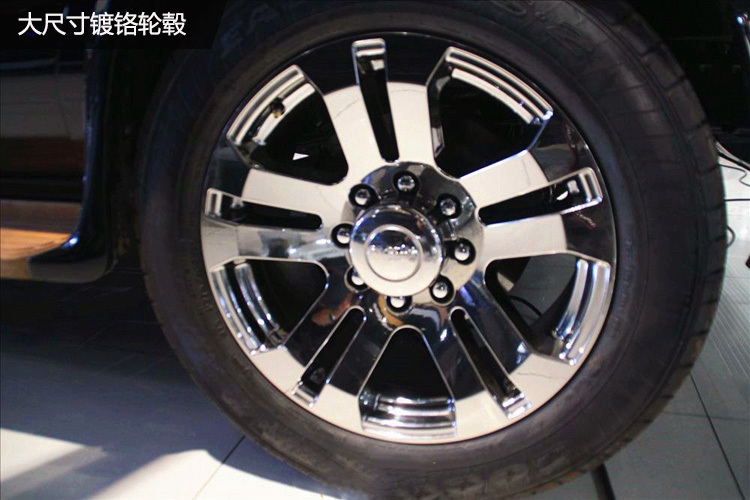 豪华越野房车福特E350白金版——华人功夫巨星李连杰的座驾