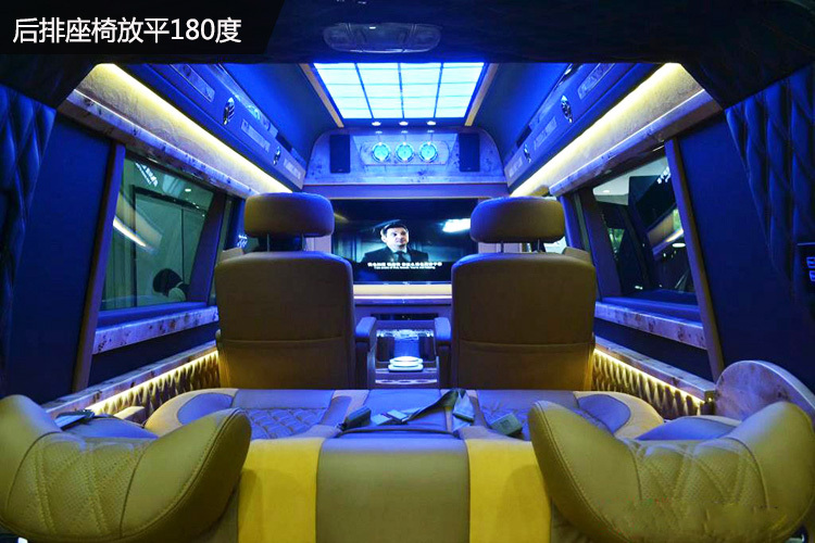 福特E350商务车,让你做有腔调的商务接待!
