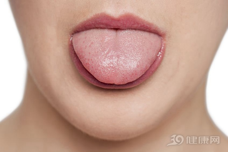 如果有舌癌,可能会明显感觉自己的口腔内部的黏膜出现增生,或者长有