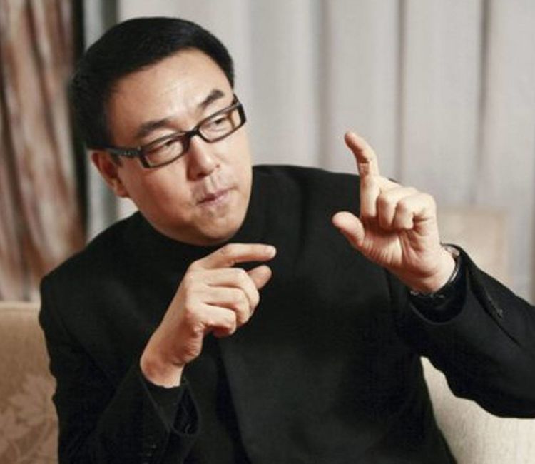 郎昆有四任妻子,与汪峰可以一拚