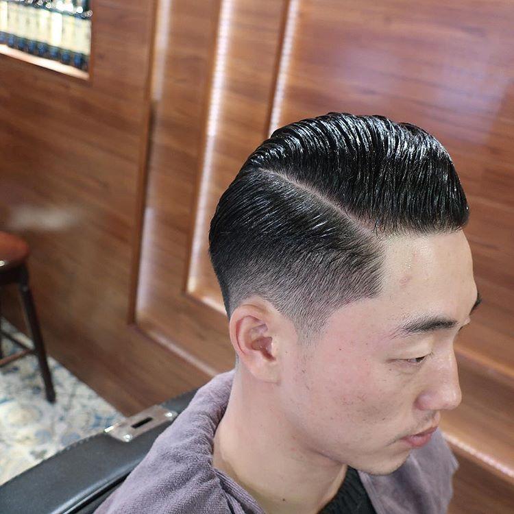 复古油头,侧分背头,2018男生都这么剪