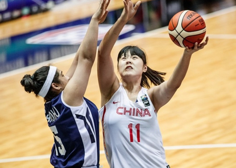 李月汝爆砍35分18板,助力广东女篮三连胜,女版奥尼尔剑指wnba