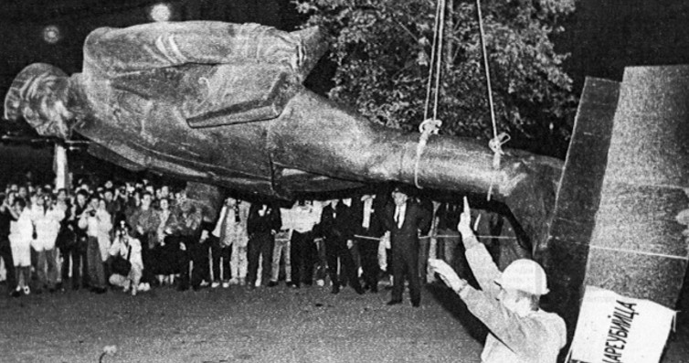 苏联解体,厉害的科学家不去西方,还跑来落后的