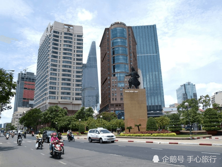 胡志明市是越南古往今来繁华的最大城市,曾经被誉为美丽的西贡,这座