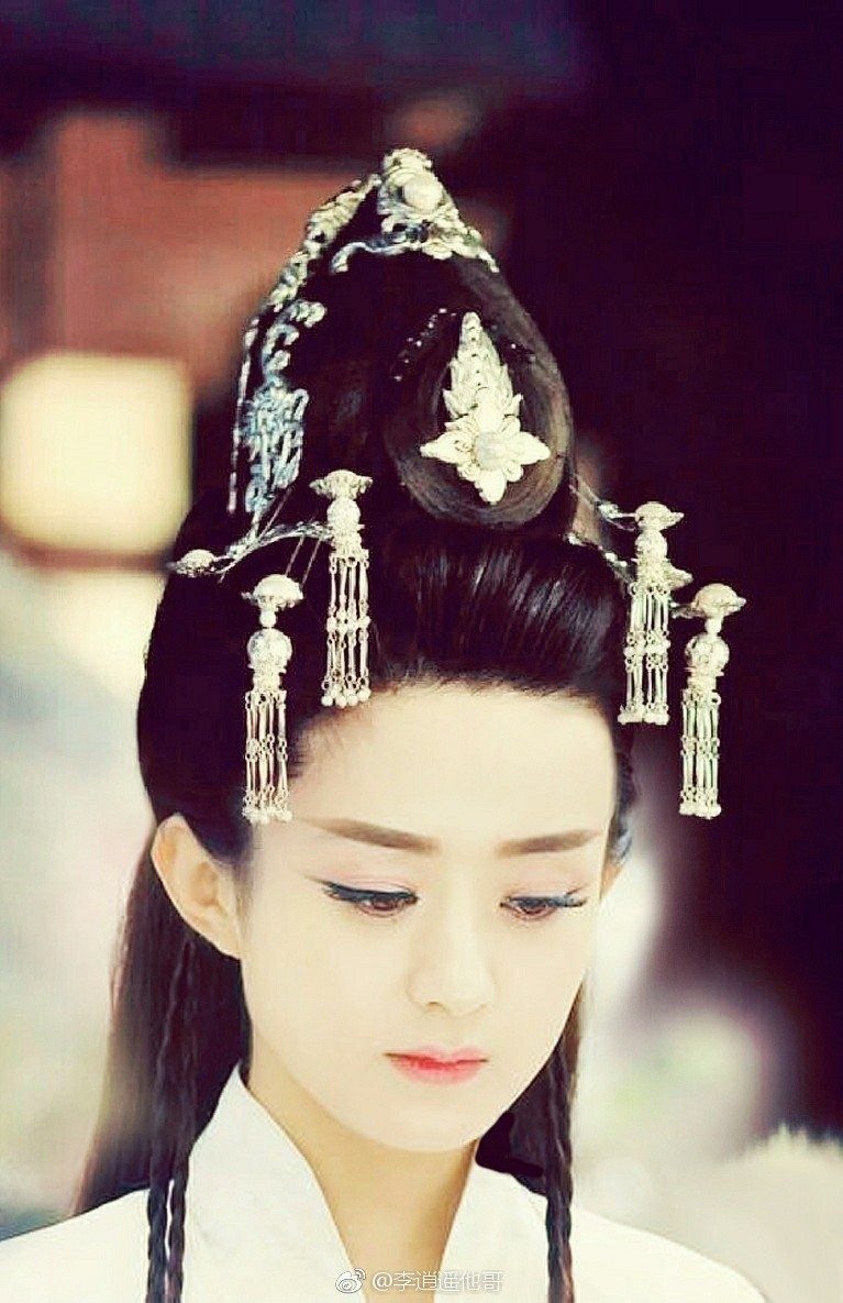 赵丽颖的古装服饰,有人说最后一张最美,我不信