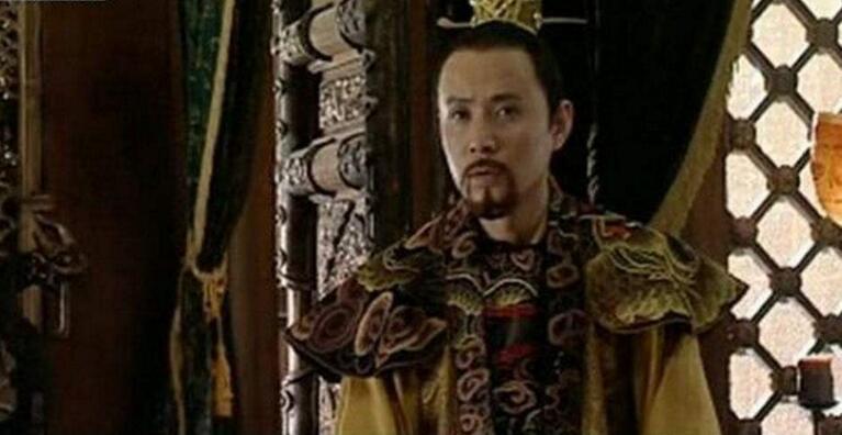 此人被锦衣卫上刑具,动一下,针就刺进肉里,熬了