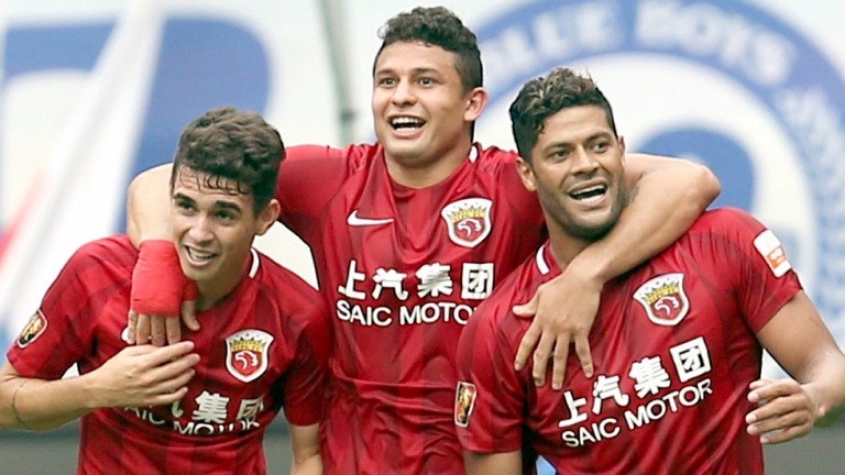 亚冠上海上港客场胜蔚山现代,看赛后韩国球迷吐槽