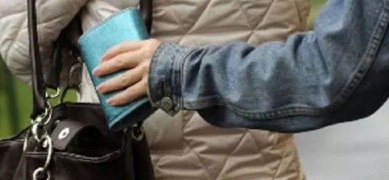 意大利警方罗列防偷攻略:把证件和钱分开放