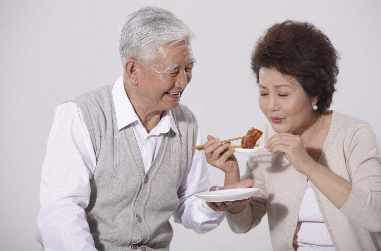 父母金婚送什么礼物好,实用又有纪念价值