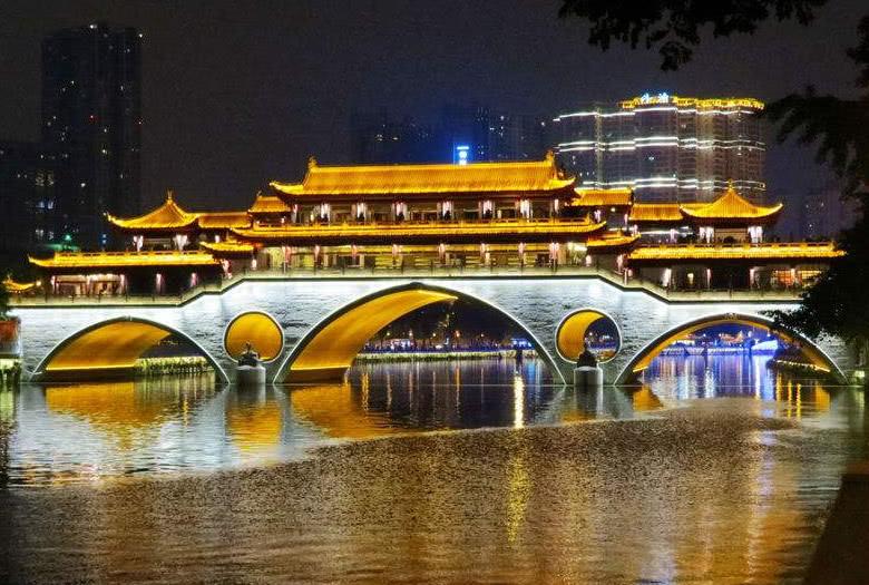 中国唯一一个有2个4F机场的城市, 堪比北京!