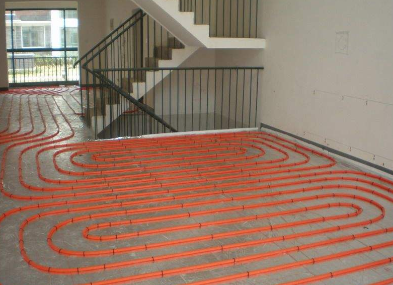 家里制暖开空调还是地暖好?后悔我家不懂,电费