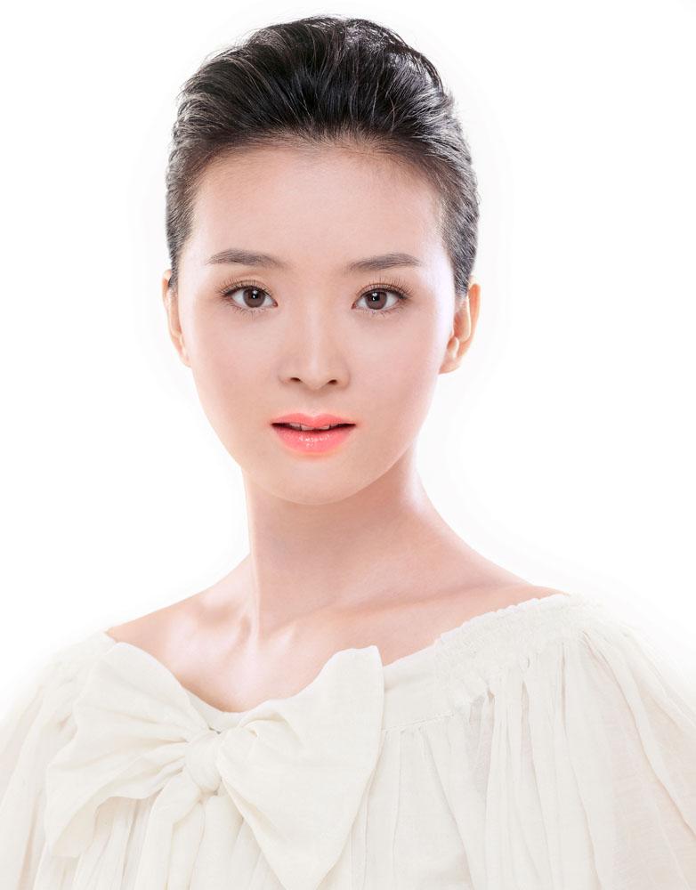 "晴儿"王艳新剧造型完胜剧中女主角, 但她的儿子却这样评价她