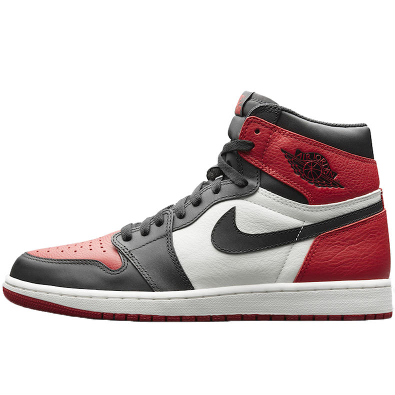 黑红脚趾AJ1上热搜了!原价几乎买不到,来看看