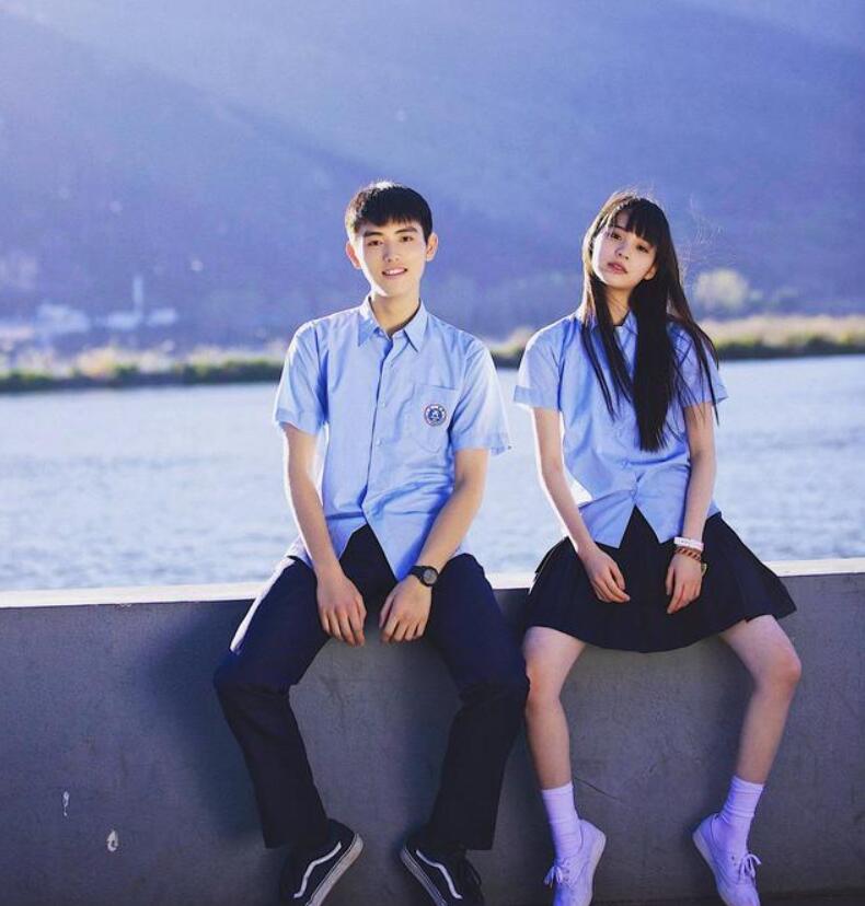 欧阳娜娜中指戴戒指，微博隐藏这些秘密，与陈飞宇恋情坐实?