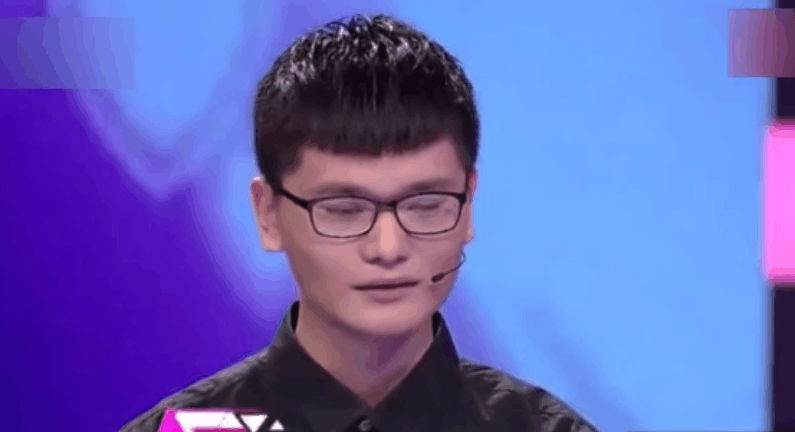 男友月工资五千, 每周给却女友打款2万, 女友说