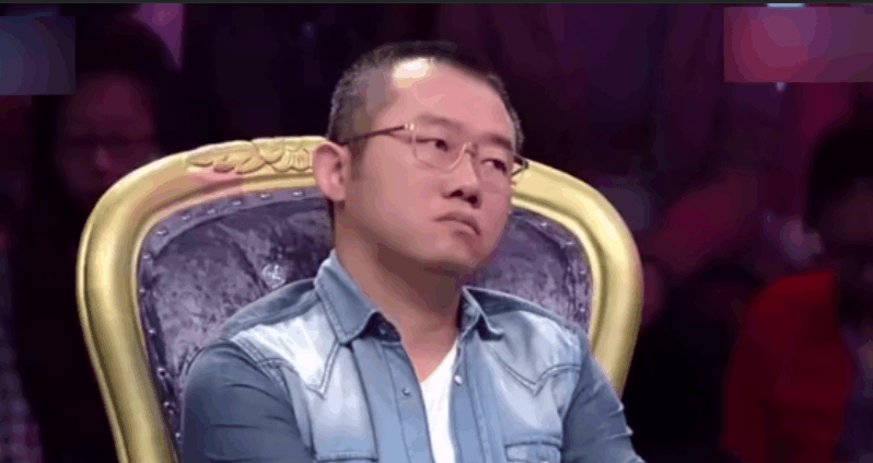 男友月工资五千, 每周给却女友打款2万, 女友说