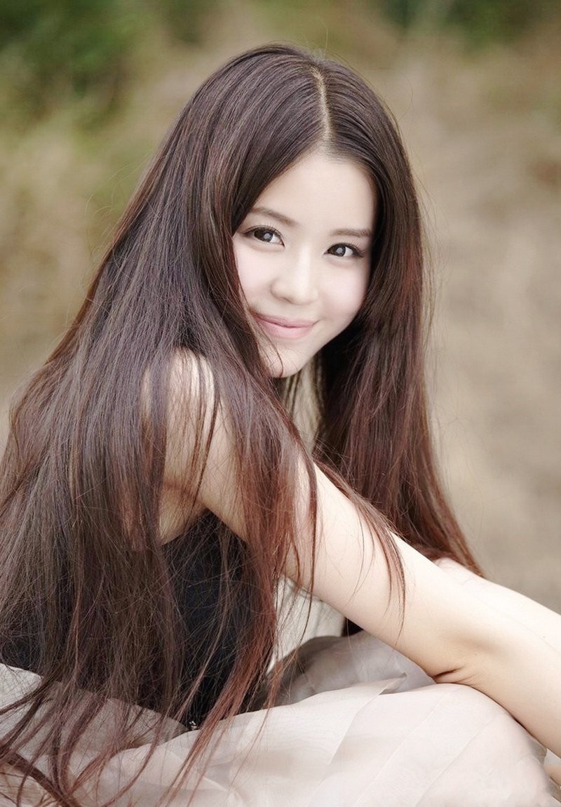 人像摄影(一个美丽可爱的长发美女姑娘)