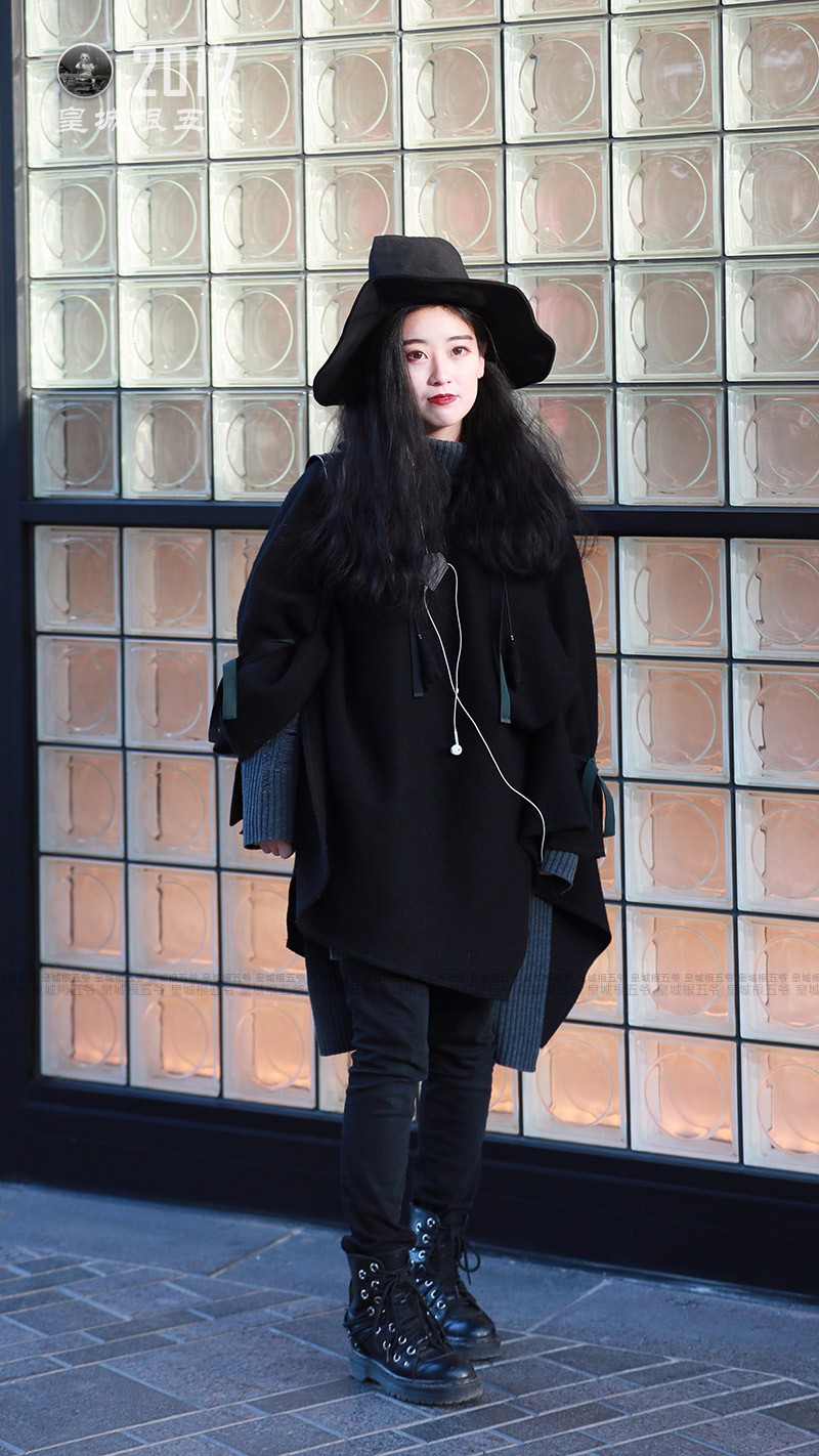 三里屯街拍:高颜值路人美女的冬季时尚穿搭 堪比明星穿搭