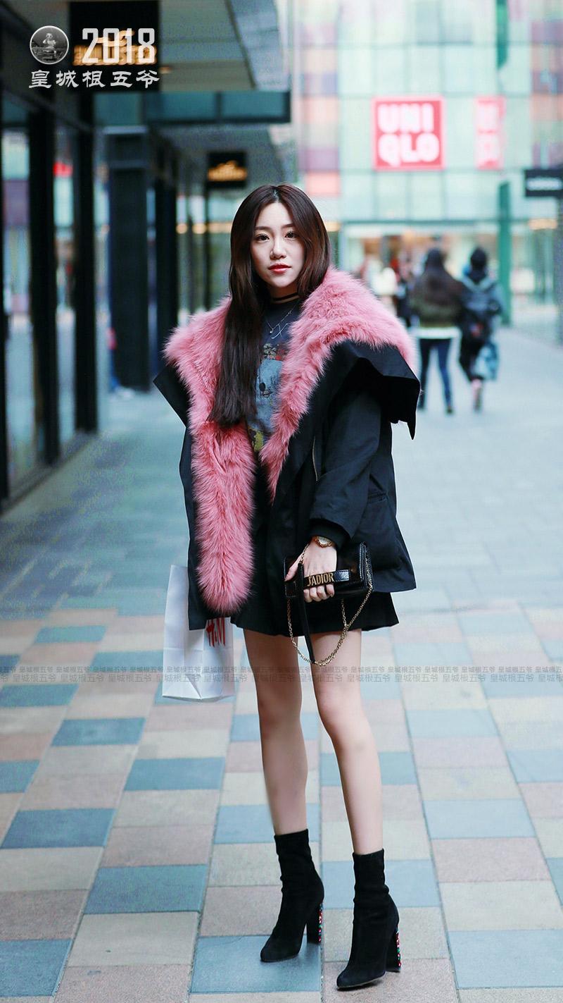 冬季街拍: 北京街头美女如云 时髦得让人嫉妒