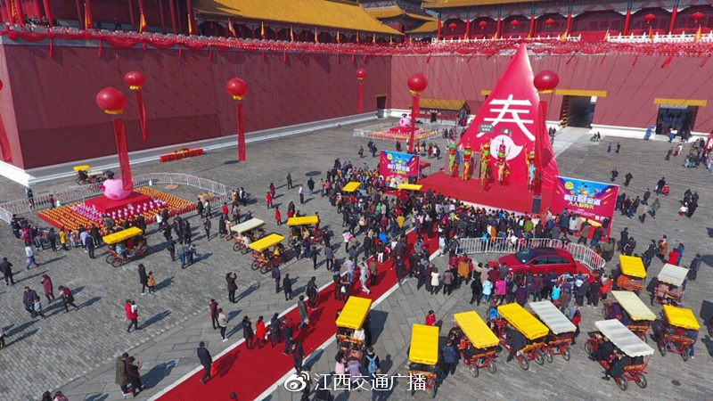 横不一般!逛浙江横店春节大庙会,一个亿带回