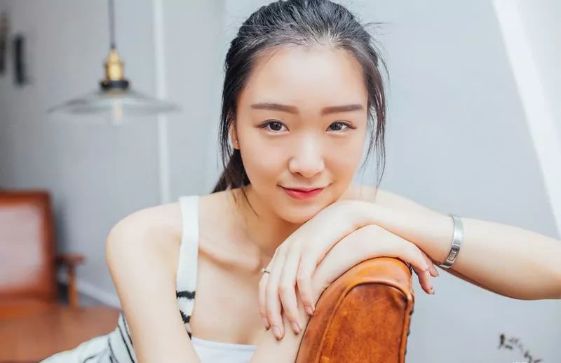 秀气美女清纯生活照